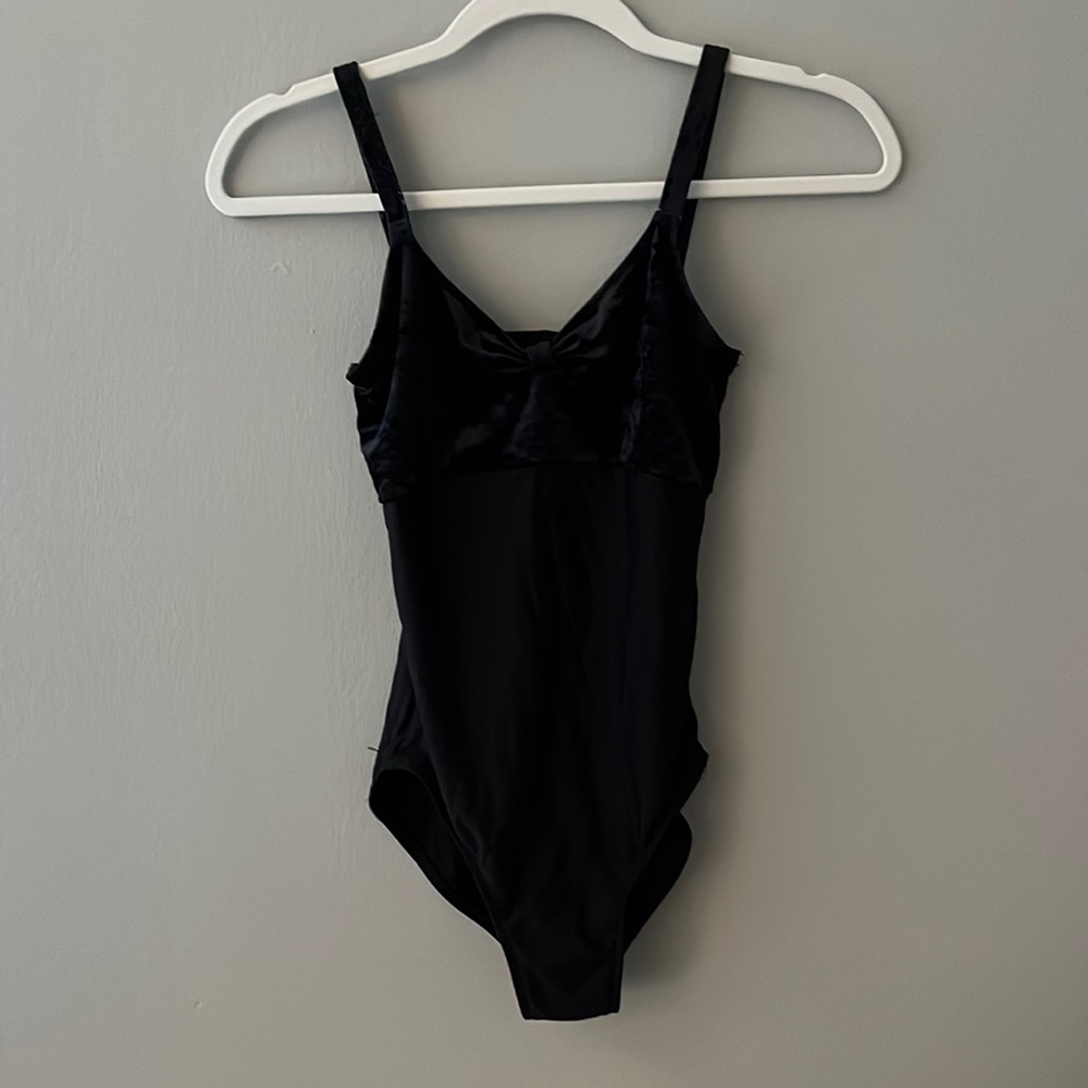 TRADING gorgeous black velvet wear moi leotard